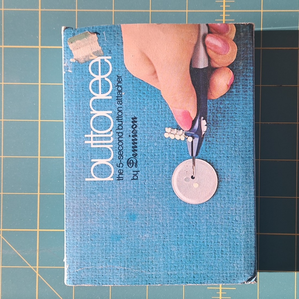 Vintage Buttoneer 5-second Button Attacher Dennison USA